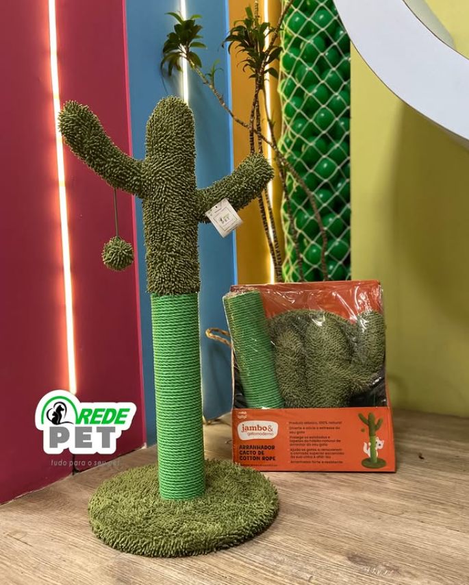 Arranhador para gatos em formato de cacto, produto diferenciado da Rede Pet